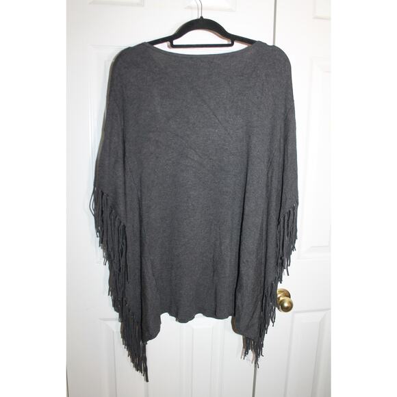 Frank Lyman Charcoal Gray Fringed Poncho Style Pullover Sweater sz S - Picture 3 of 4